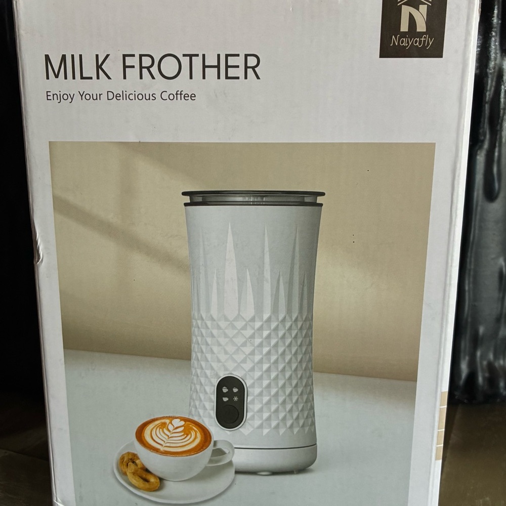 Naya White Milk Frother